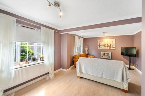 69 Azalea Road, Wick St Lawrence, Weston-super-mare, BS22 9TN
