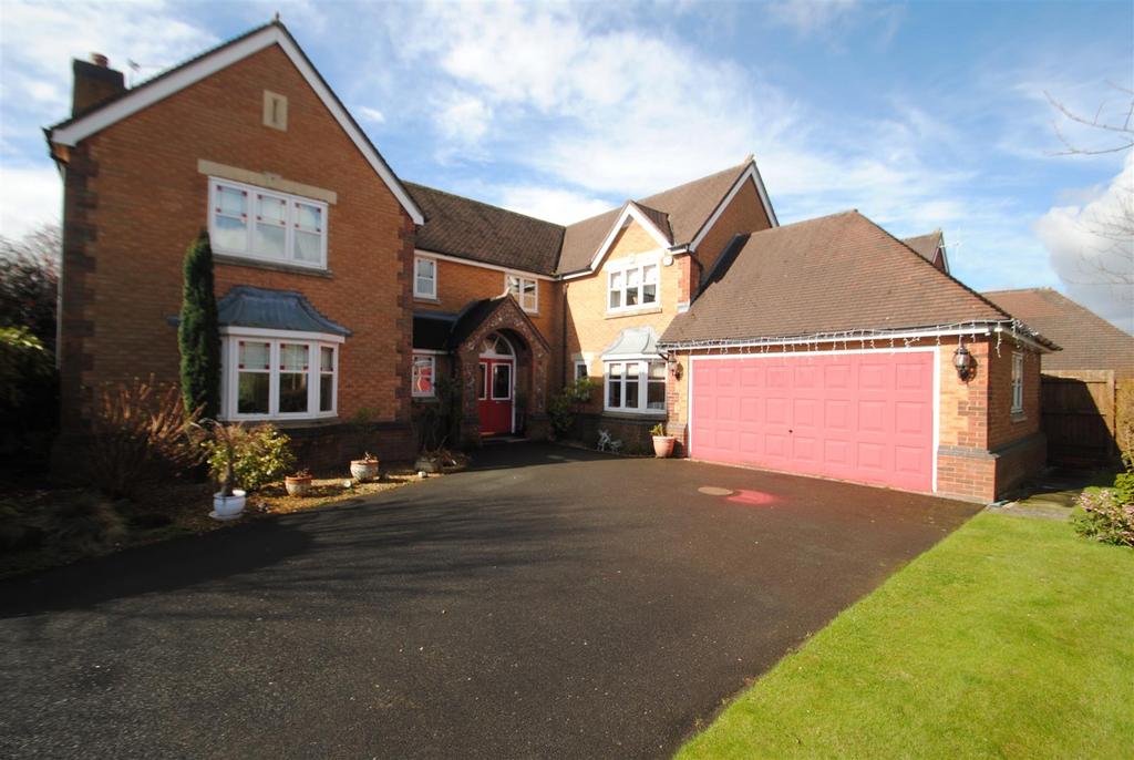 Croft Gardens, Warrington WA4 4 bed detached house for sale £575,000