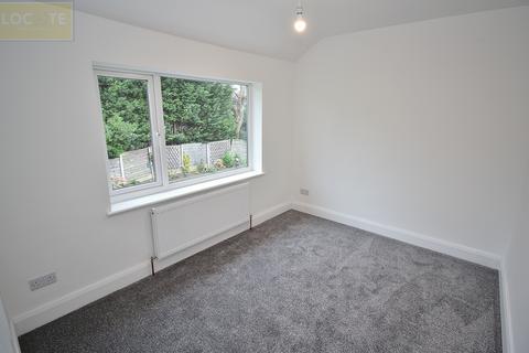 30 Avondale Crescent, Urmston, Manchester, M41 7AU