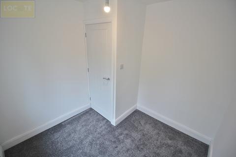 30 Avondale Crescent, Urmston, Manchester, M41 7AU