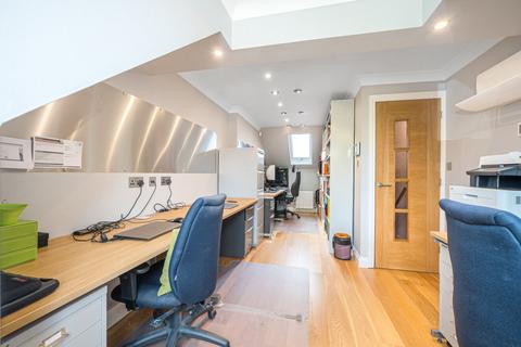 4 Alder Glade, Burghfield Common, Reading, RG7 3HW