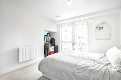 2 bedroom apartment to rent, Silver Street, Reading, Berkshire, RG1