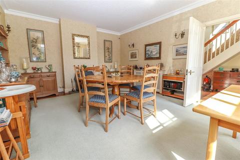 Dunbridge House Barley Hill, Dunbridge, Romsey, SO51 0LF