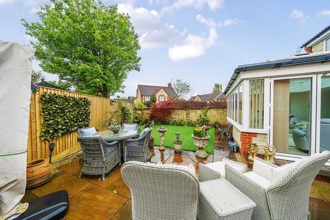 8 Blenheim Way, Southmoor, Abingdon, OX13 5NQ