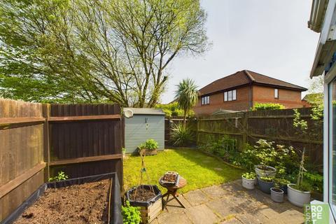 2 bedroom end of terrace house for sale, All Saints Rise, Warfield, Bracknell, Berkshire, RG42