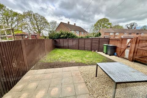 16a Church Fields, Headley, Bordon, GU35 8PE