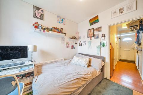 2 bedroom flat for sale, Stockwell Road, London