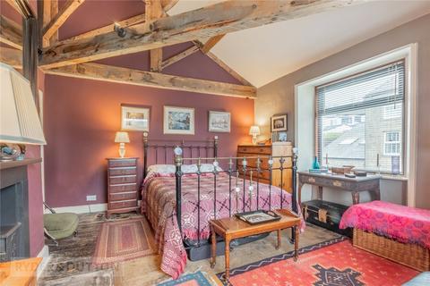 3a Platt Lane, Dobcross, Oldham, OL3 5AD