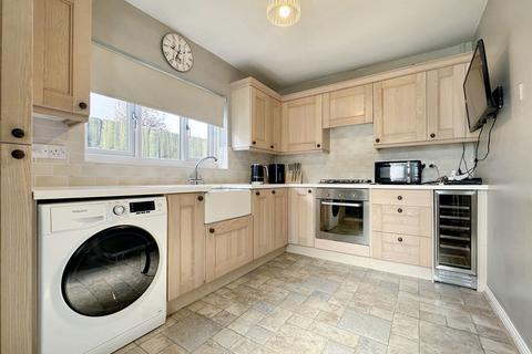 3 bedroom semi-detached house for sale, Morris Crescent, Boldon Colliery, Tyne and Wear, NE35 9DY