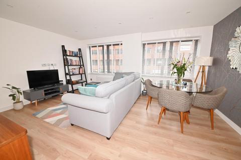 1 bedroom apartment for sale, London Road, Twickenham TW1