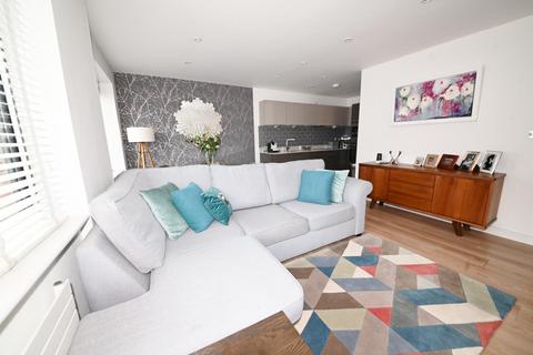 1 bedroom apartment for sale, London Road, Twickenham TW1