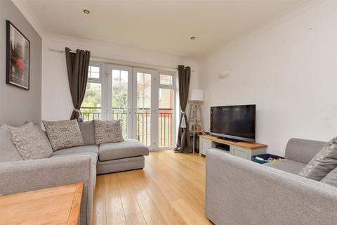 2 bedroom ground floor flat for sale, Croydon Road, Caterham, Surrey