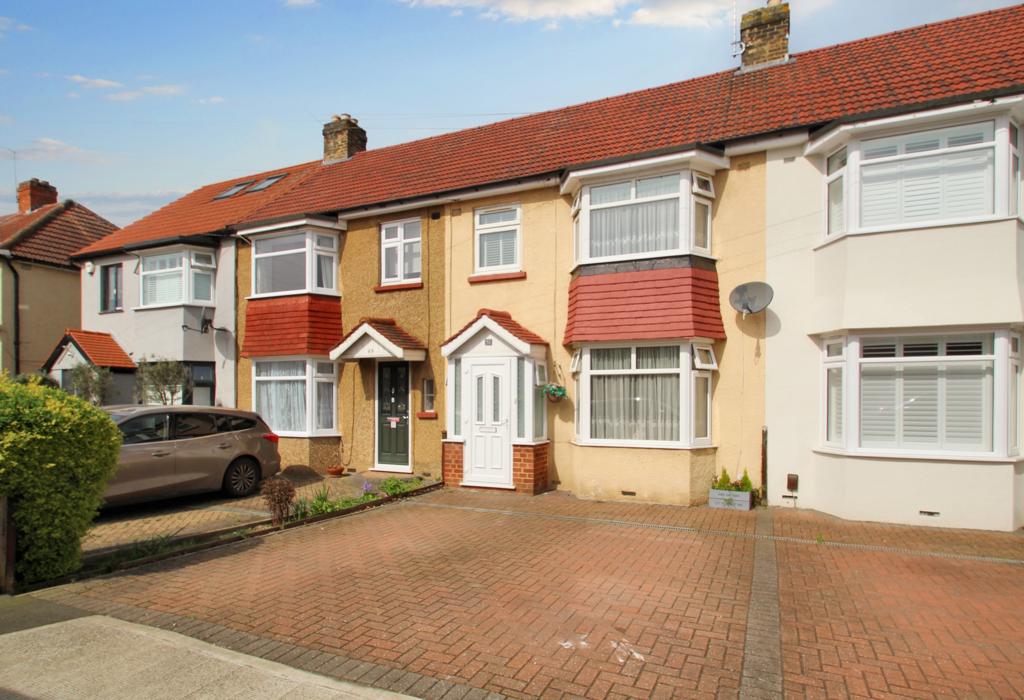 Berkeley Road, Uxbridge, Greater London 3 bed terraced house for sale