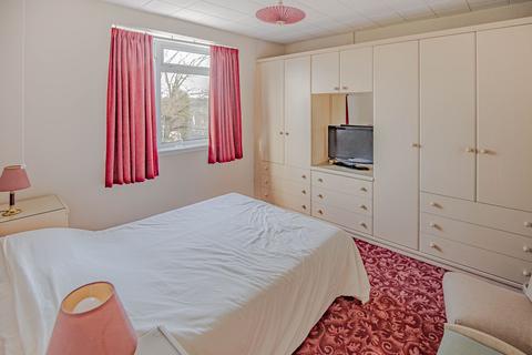 6 Hobbes Close, Malmesbury, SN16 0DA
