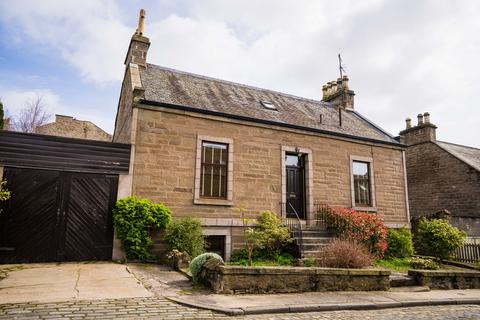 4 bedroom detached house for sale, Greenfield Place, Dundee, DD1