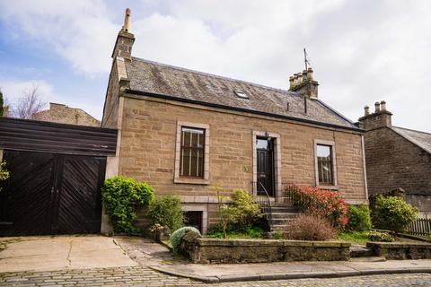 6 Greenfield Place, Dundee, DD1 4JR