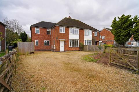3 bedroom semi-detached house to rent, Kenilworth Road, Cubbington, Leamington Spa, Warwickshire, CV32