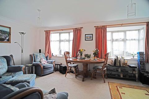 11 Greenway, Warwick, CV34 5SG