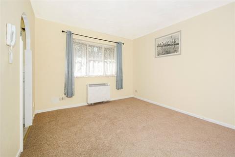 1 bedroom flat for sale, Chamberlain Place, Walthamstow, London, E17