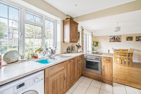 14 Leaside Way, Southampton, SO16 3DU