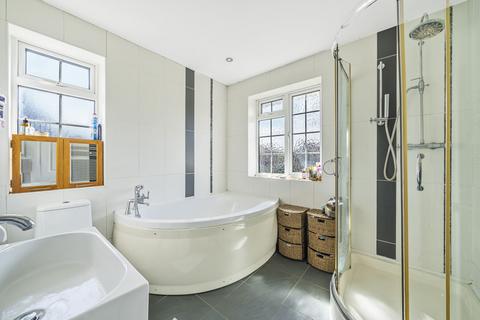 14 Leaside Way, Southampton, SO16 3DU