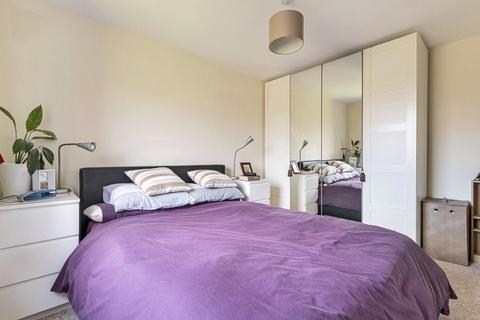 2 bedroom flat for sale, Merrow Park, Merrow GU4