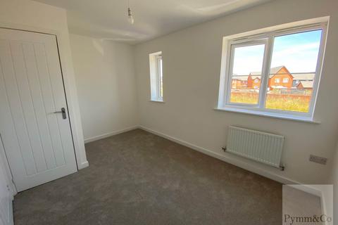2 bedroom semi-detached house to rent, Stoat Mead, Norwich NR9