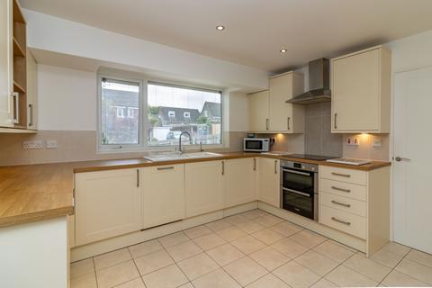 3 bedroom terraced house to rent, Sun Hill Crescent, Alresford, Hampshire, SO24