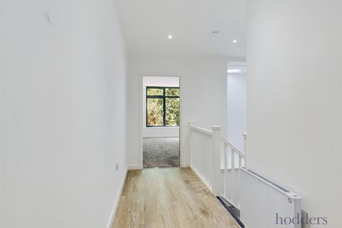 undefined, London Road, Staines-upon-Thames, Surrey, TW18