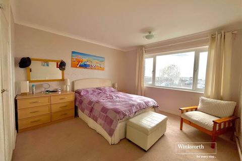 3 bedroom apartment for sale, Wharncliffe Road, Highcliffe, Christchurch, BH23