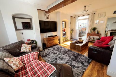 2 bedroom cottage for sale, Welford Road, Kingsthorpe, Northampton NN2 8AQ