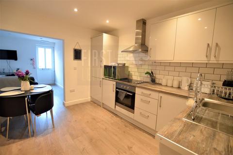 2 bedroom flat to rent, Brentwood Road, Leicester LE2