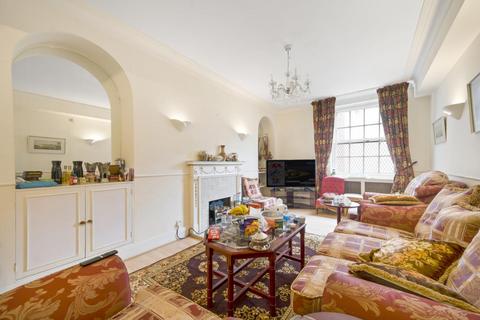 3 bedroom flat for sale, Portman Square, Marylebone