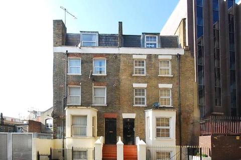 Studio to rent, Lorenzo Street, King's Cross, London, WC1X