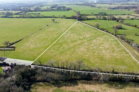 Land for sale, 8.35 acres on Brickhouse Lane, Newchapel, Lingfield, Surrey RH7