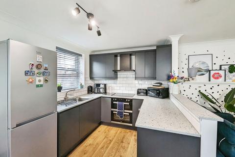 2 bedroom flat for sale, Great Clowes Street, Salford, M7
