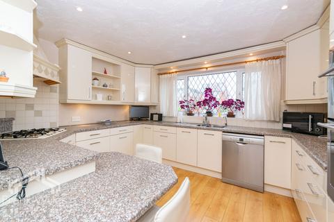 3 bedroom bungalow for sale, Clifton Drive North, Lytham St Annes, FY8 2PP