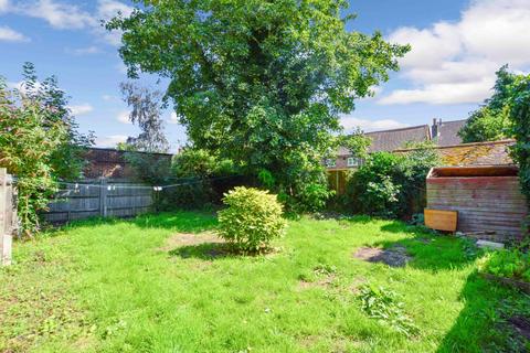 undefined, Broadway, Knaphill, Woking, Surrey, GU21