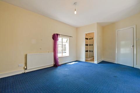 undefined, Broadway, Knaphill, Woking, Surrey, GU21