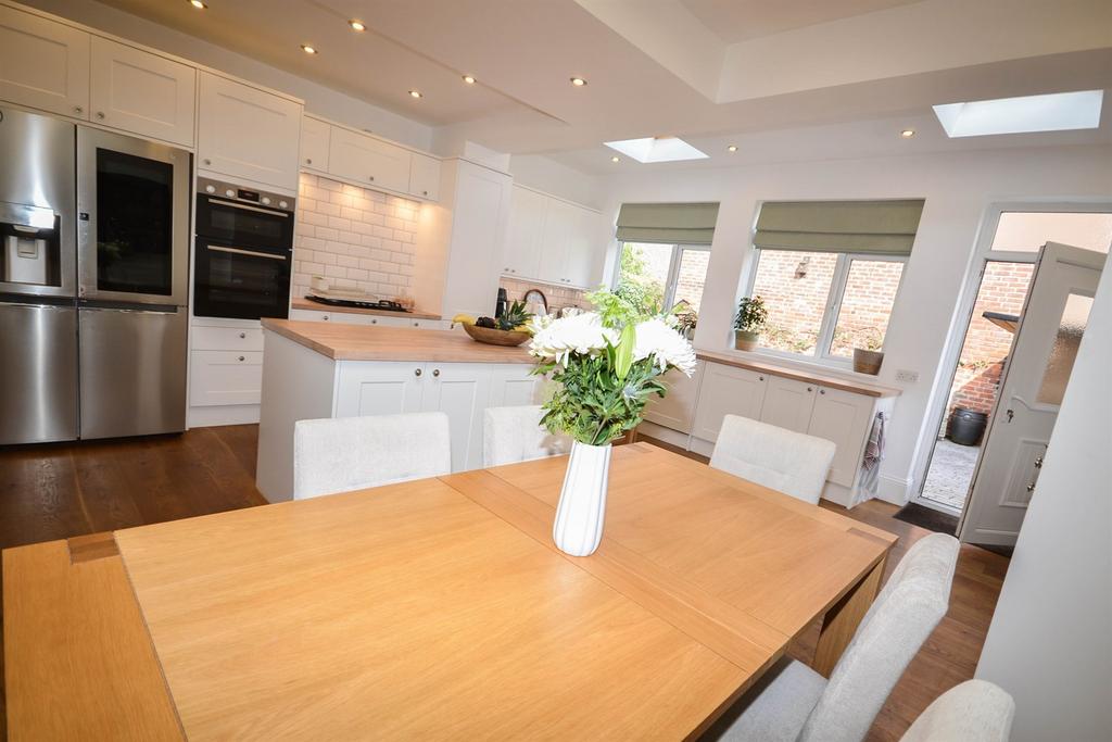 Kitchen Diner