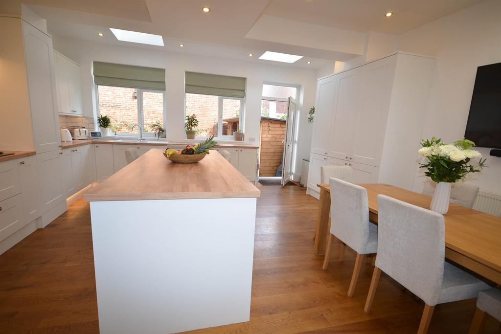 Kitchen Diner