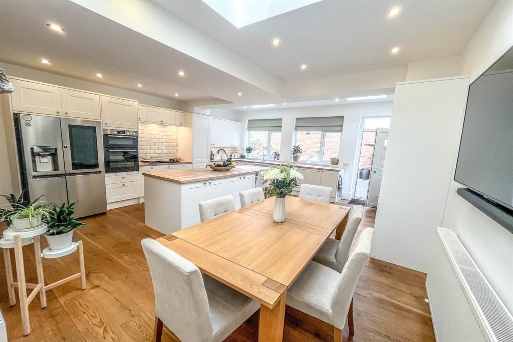 Kitchen Diner