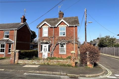 3 bedroom detached house for sale, Alexandra Road, Fordingbridge, Hampshire, SP6