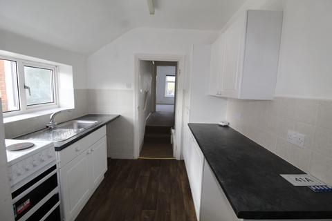 1 bedroom flat to rent - Bargates, Christchurch, BH23