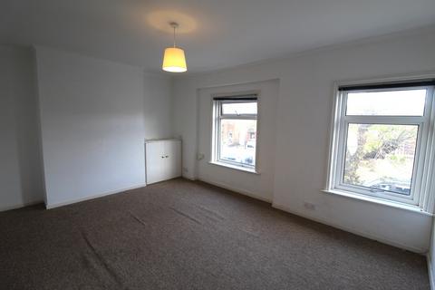 1 bedroom flat to rent, Bargates, Christchurch, BH23