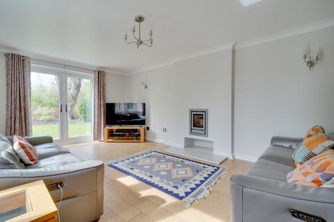 4 bedroom detached house for sale, Holywell, St. Ives, Cambridgeshire, PE27