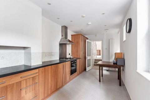 3 bedroom maisonette to rent, Rye Lane, Peckham Rye, SE15