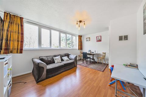 2 bedroom flat for sale, Allwood Close, Sydenham, London, SE26