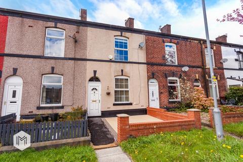2 bedroom terraced house for sale, Lathom Street, Bury, Greater Manchester, BL9 6LX