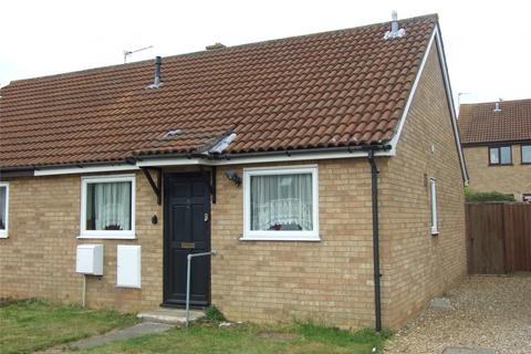 2 bedroom bungalow to rent, Willow Close, Wymondham, Norfolk, NR18